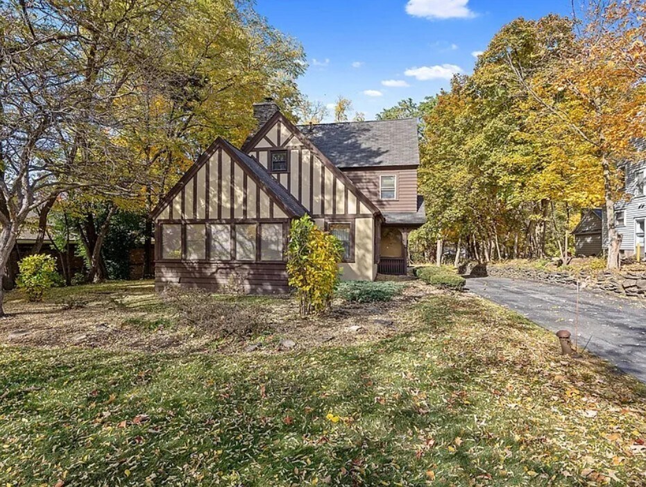 519 E Genesee St, Fayetteville, NY à louer Photo principale– Image 1 sur 13