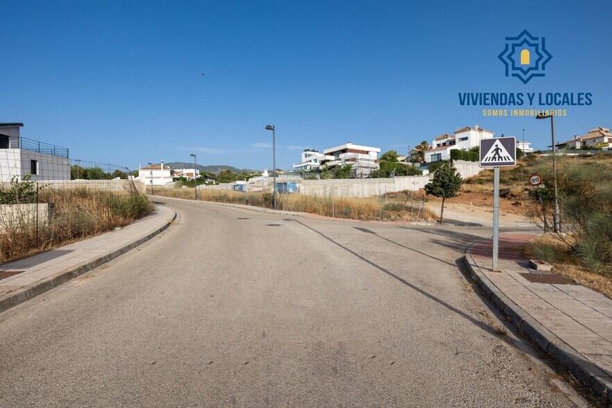 Calle Cúllar Vega, 42, La Zubia, Granada à vendre - Photo de l’immeuble – Image 3 sur 18