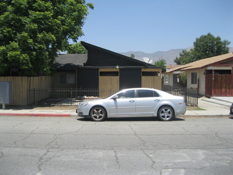 235 E 7th St, San Jacinto, CA à vendre - Photo de l’immeuble – Image 1 sur 24