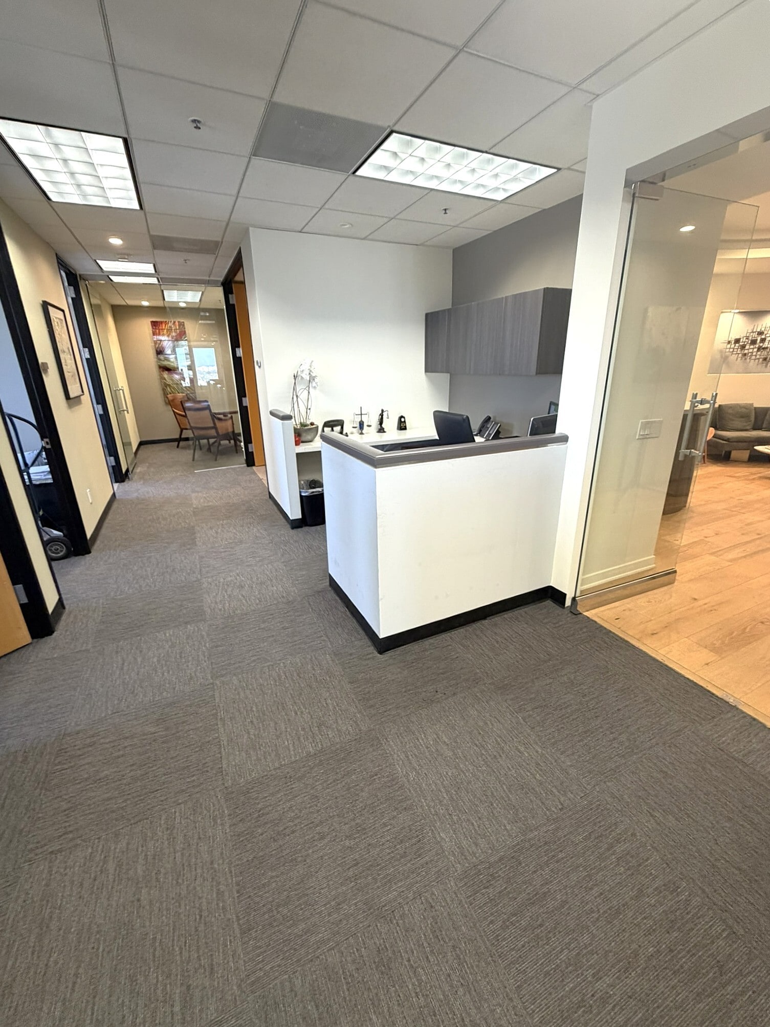 9100 Wilshire Blvd, Beverly Hills, CA à louer Photo intérieure– Image 1 sur 7