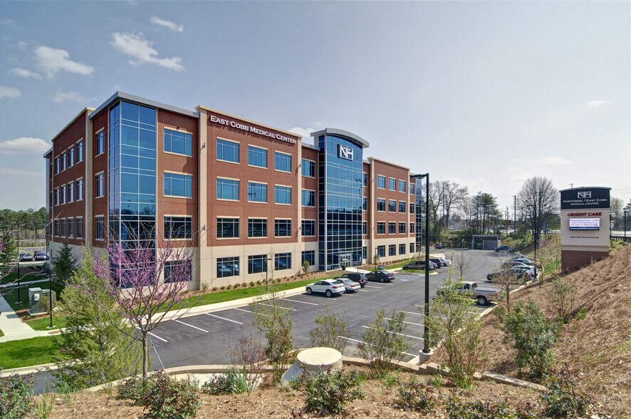 4800 Olde Towne Pky, Marietta, GA à louer - Photo de l’immeuble – Image 3 sur 13
