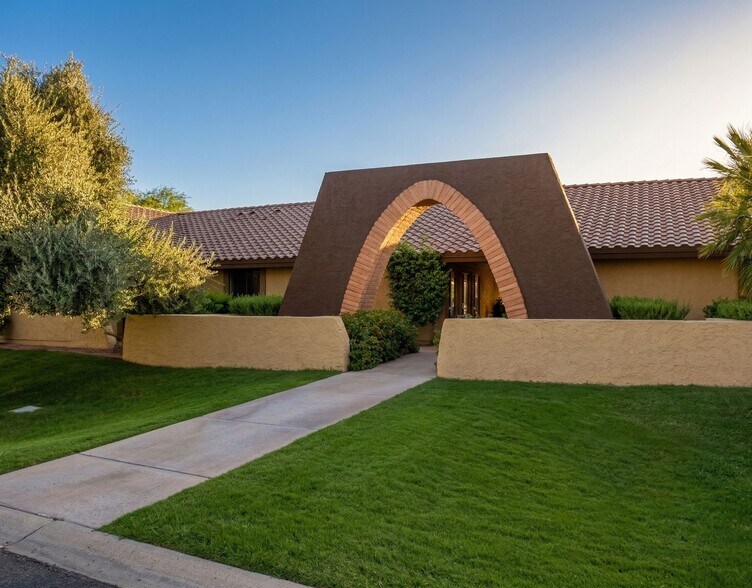 5777 S Rural Rd, Tempe, AZ à louer - Photo de l’immeuble – Image 2 sur 5