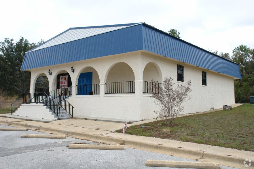 6055 Doctors Park Dr, Milton, FL à louer - Photo principale – Image 1 sur 4