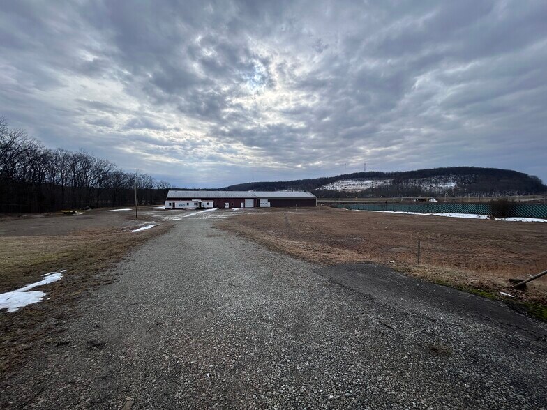 328 Alwine Rd, Boswell, PA à vendre - Photo de l’immeuble – Image 3 sur 4