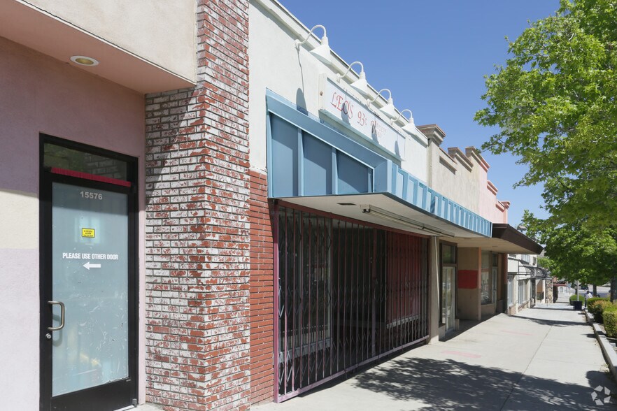 15572-15576 7th St, Victorville, CA à louer - Photo principale – Image 1 sur 31