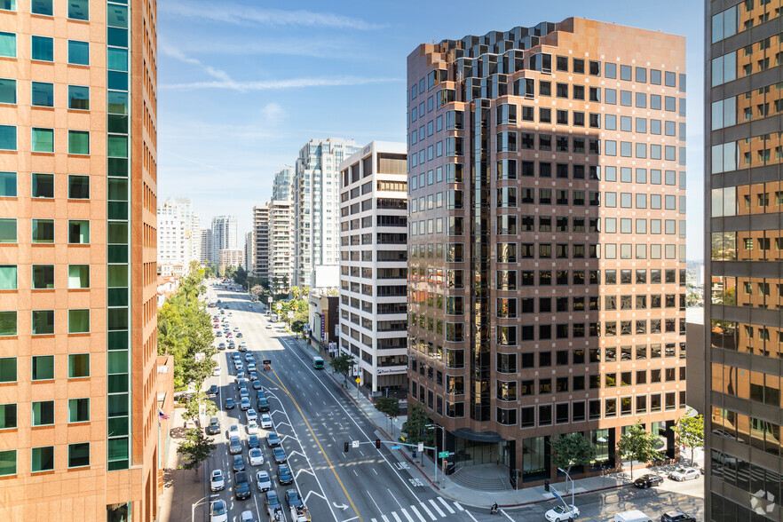 10866 Wilshire Blvd, Los Angeles, CA à louer - Aérien – Image 2 sur 10