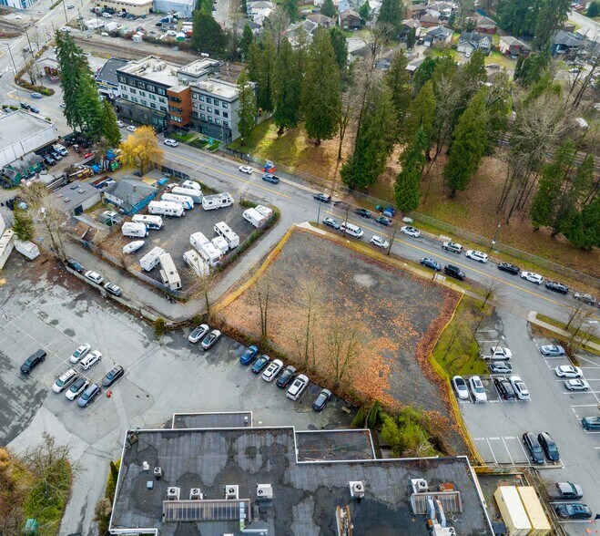 3021-3033 Gordon Ave, Coquitlam, BC à louer - Photo de l’immeuble – Image 3 sur 4