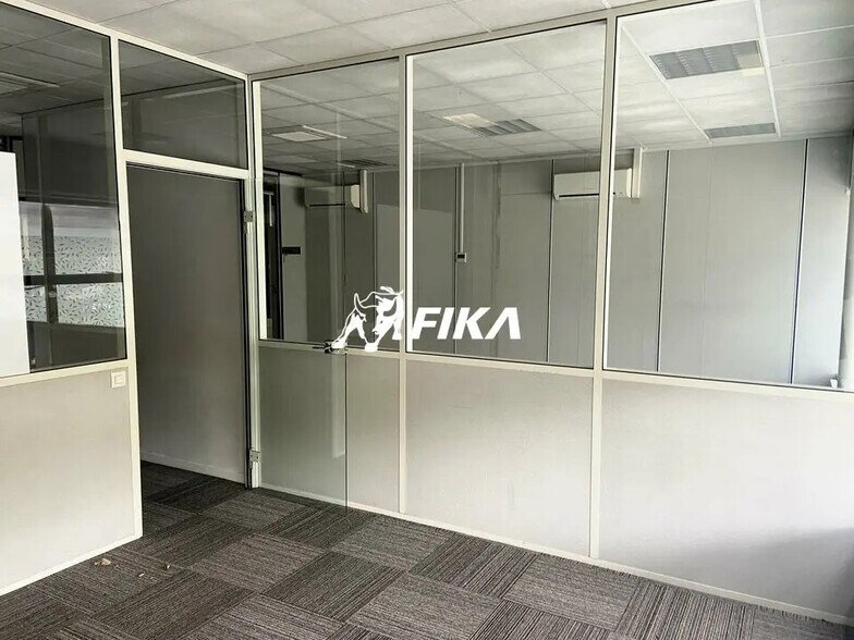 Bureau dans L'Union à louer - Photo intérieure – Image 3 sur 8