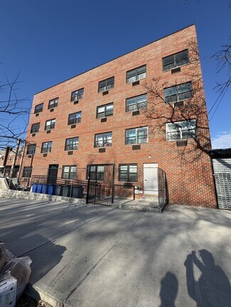 Plus de détails pour 3573 Laconia Ave, Bronx, NY - Logement à vendre