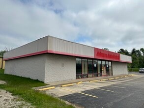 976 W 4th St, Mansfield, OH à louer Photo de l’immeuble– Image 1 sur 5