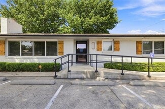 Plus de détails pour 223 N East Ave, Tahlequah, OK - Bureau à vendre