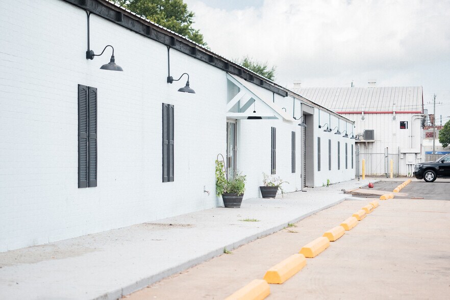 2403 Washington St, Waller, TX à louer - Photo de l’immeuble – Image 3 sur 15