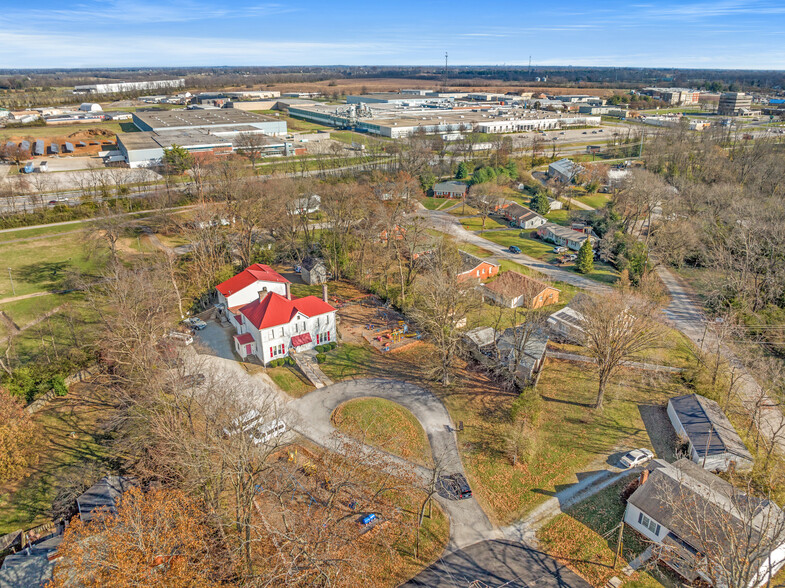 380 Amsden Ave, Versailles, KY à vendre - Photo de l’immeuble – Image 3 sur 33