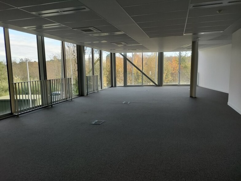 111 Avenue Jean Mermoz, Eysines à louer - Photo de l’immeuble – Image 3 sur 4