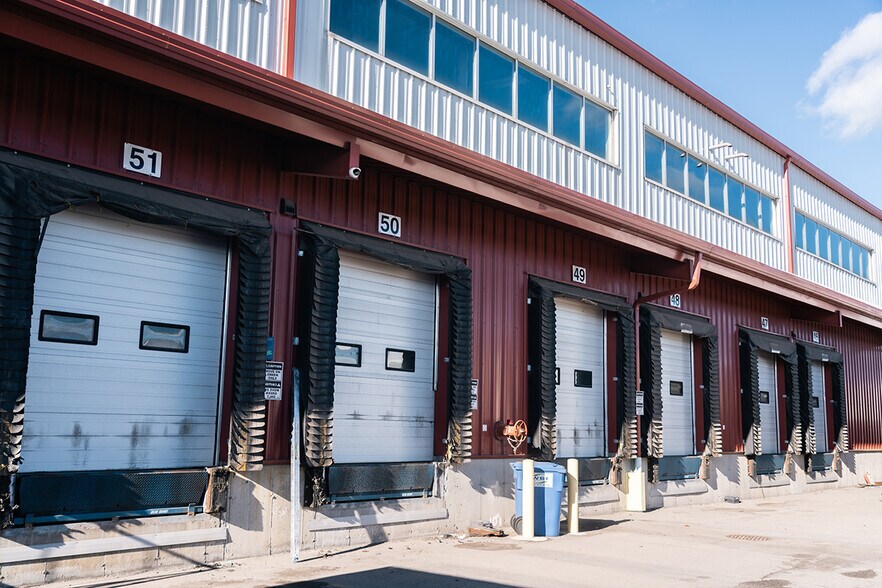 450 Sherman Av N, Hamilton, ON à louer - Photo de l’immeuble – Image 2 sur 25