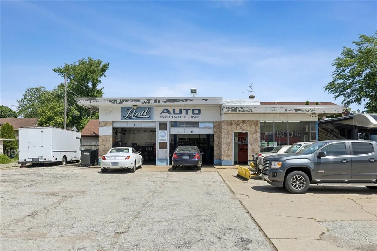 1030 W Touhy Ave, Park Ridge, IL à vendre Photo de l’immeuble– Image 1 sur 9