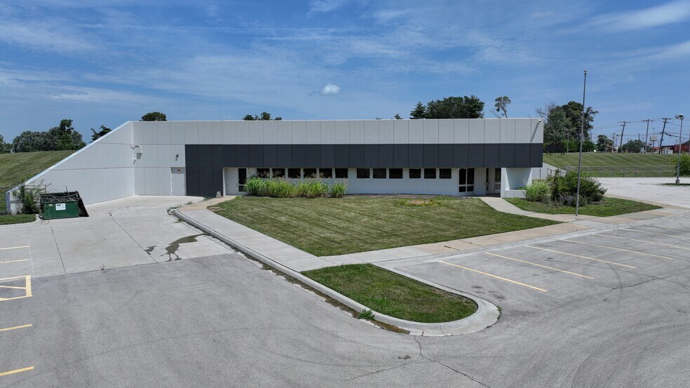 9000 Old Santa Fe Rd, Kansas City, MO à vendre - Photo de l’immeuble – Image 2 sur 17