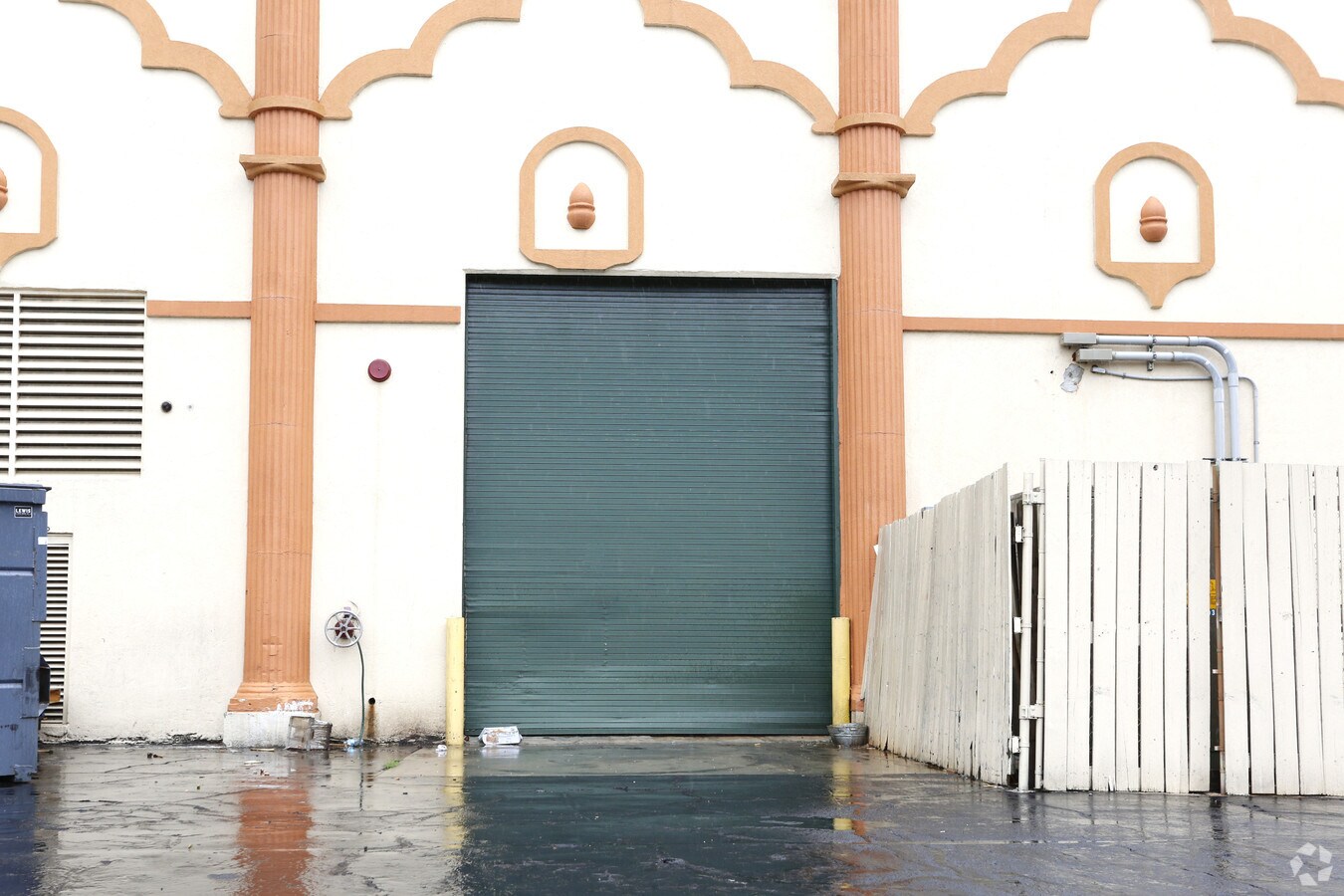 View Photo