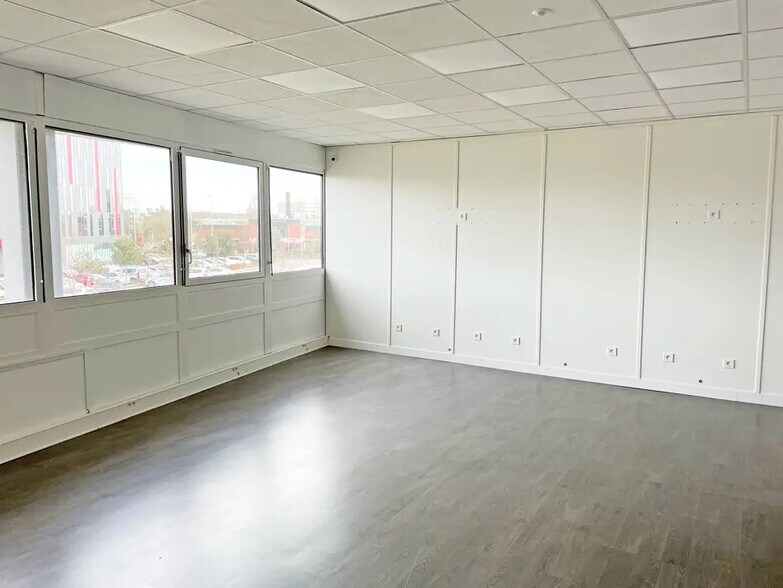 Bureau dans Labège à louer - Photo de l’immeuble – Image 2 sur 5