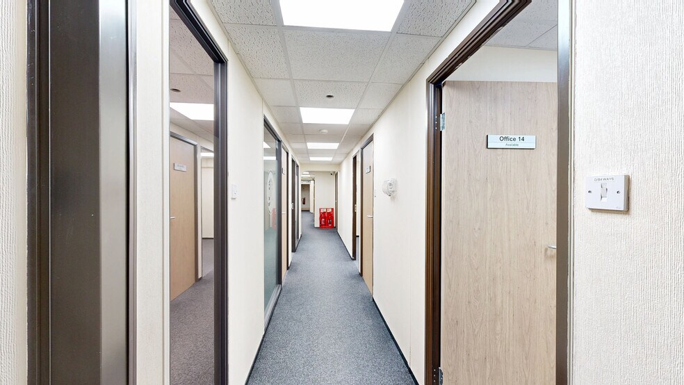 1-11 Liverpool Rd N, Liverpool à louer - Numérisation 3D Matterport – Image 3 sur 20