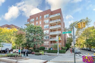 Plus de détails pour 79-10 34th Ave, Jackson Heights, NY - Logement à vendre