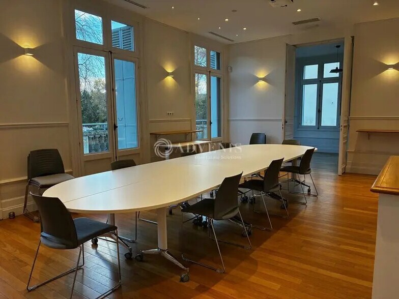 Bureau dans Tours à louer - Photo de l’immeuble – Image 1 sur 7