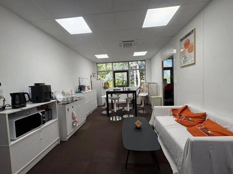 Bureau dans Nantes à louer - Photo de l’immeuble – Image 3 sur 11