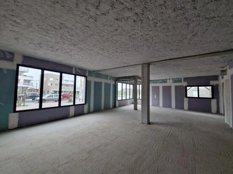 Local commercial dans Caen à vendre - Photo de l’immeuble – Image 2 sur 10
