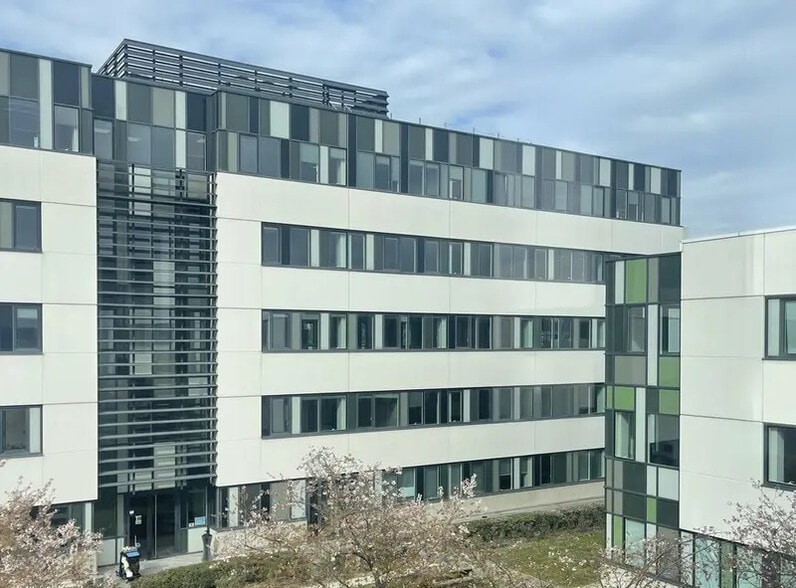 17 Rue Professeur Jean Bernard, Lyon à vendre - Photo de l’immeuble – Image 2 sur 4