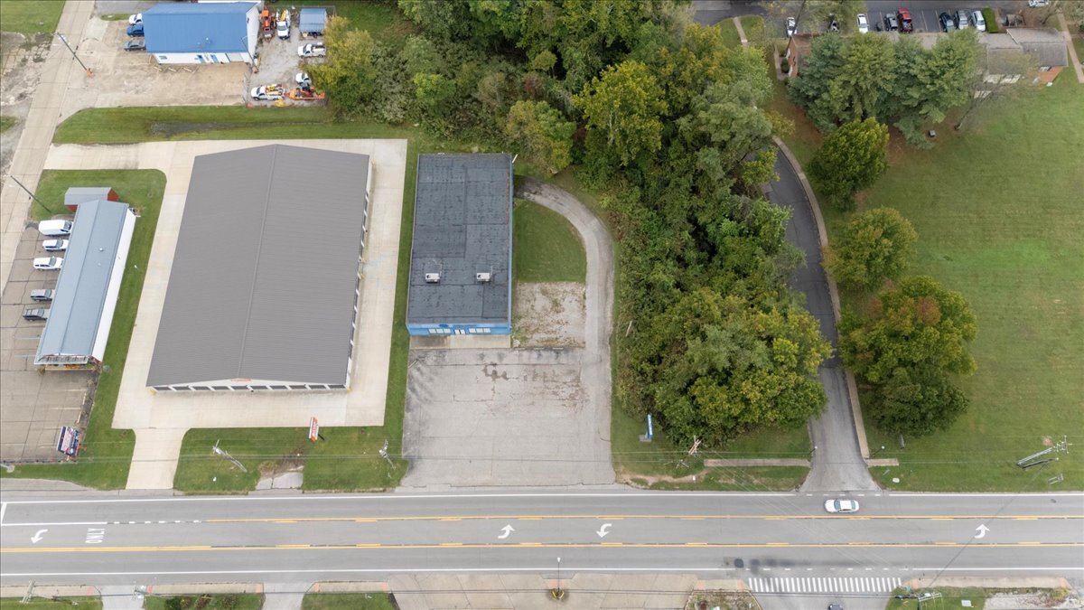 516 Washington St, Ravenswood, WV à vendre Photo de l’immeuble– Image 1 sur 36