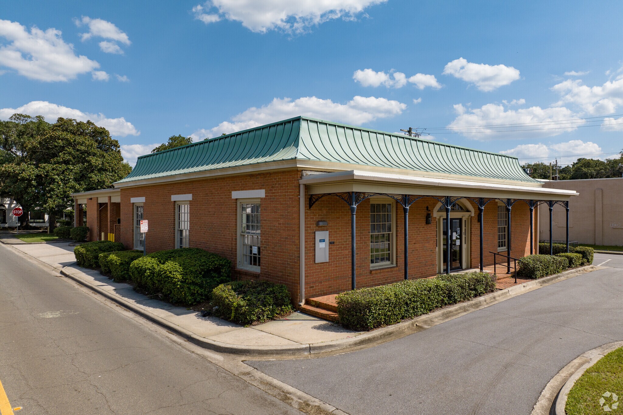 2505 Abercorn St, Savannah, GA à louer Photo principale– Image 1 sur 22