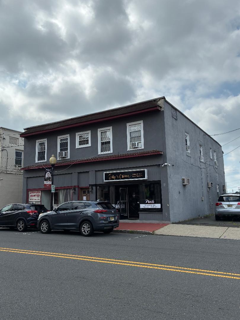 12-16 S Plainfield Ave, South Plainfield, NJ à vendre Photo de l’immeuble– Image 1 sur 6