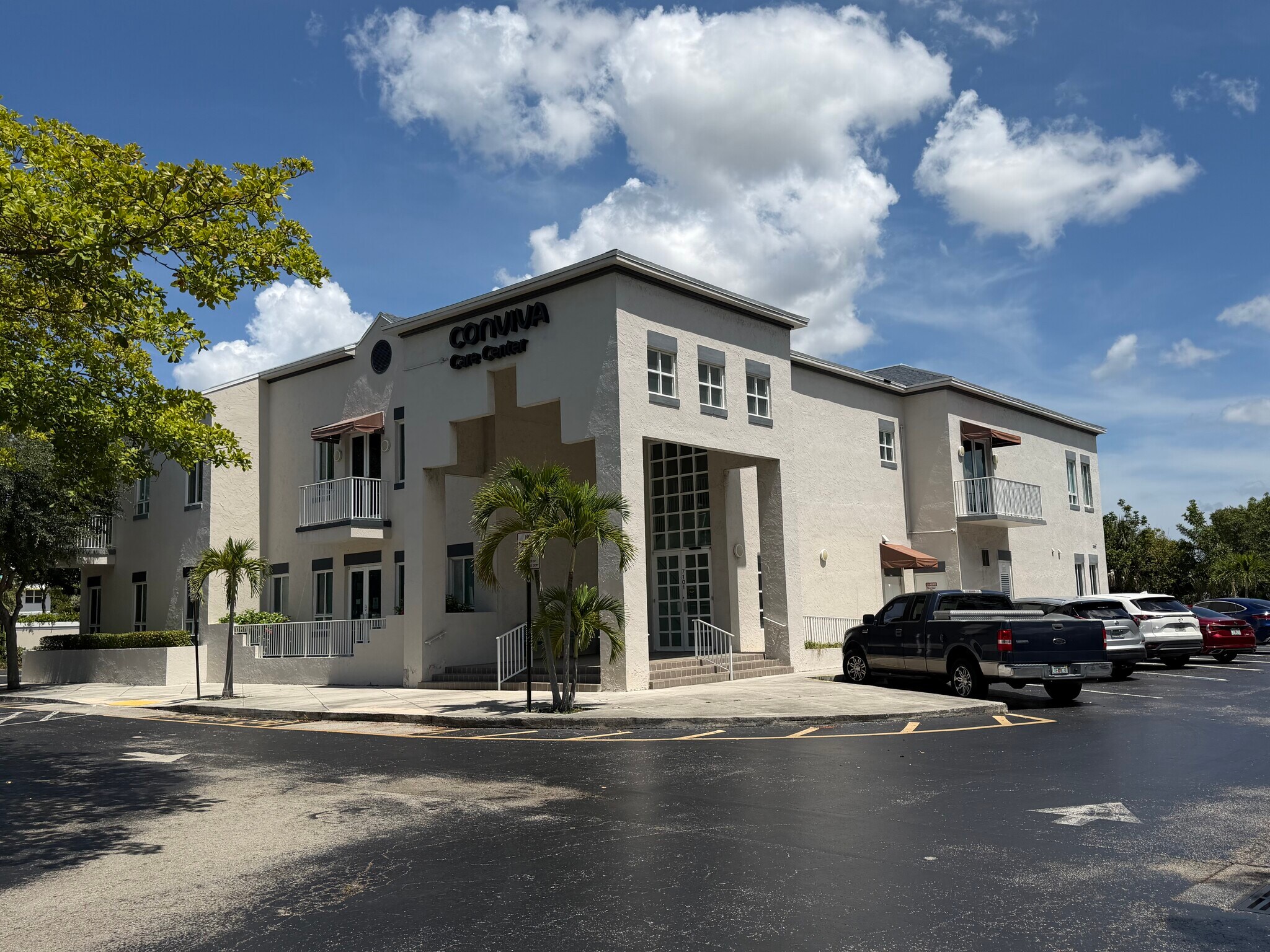 7101 W McNab Rd, Tamarac, FL à louer Photo intérieure– Image 1 sur 15