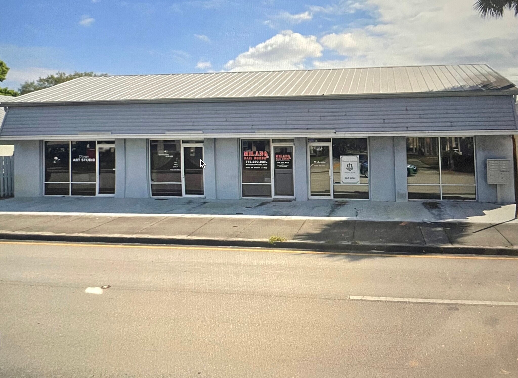 1657 20th St, Vero Beach, FL à louer Photo de l’immeuble– Image 1 sur 9