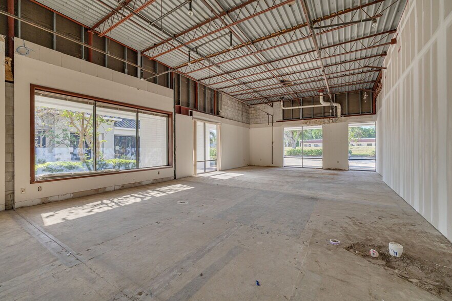 5501-5555 Roosevelt Blvd, Clearwater, FL à louer - Photo intérieure – Image 3 sur 16