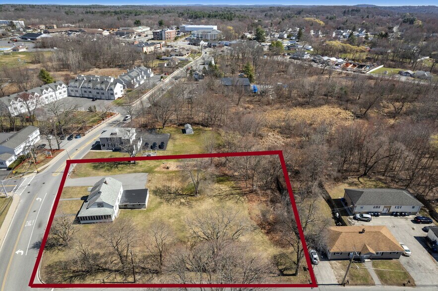 69 Arlington St, Dracut, MA à vendre - Photo de l’immeuble – Image 1 sur 9