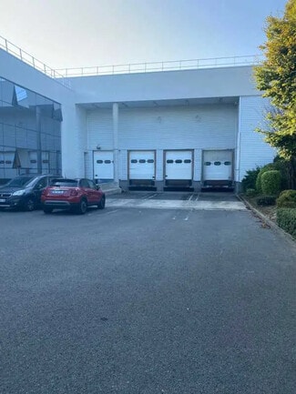 Plus de détails pour Bureau, Industriel/Logistique à louer