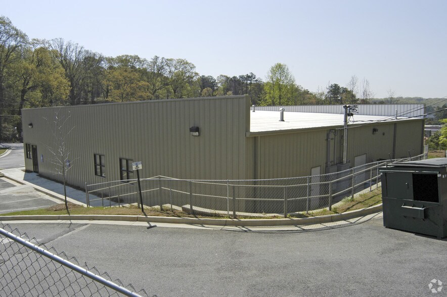 2701 Evans Mill Rd, Lithonia, GA à louer - Photo de l’immeuble – Image 3 sur 7