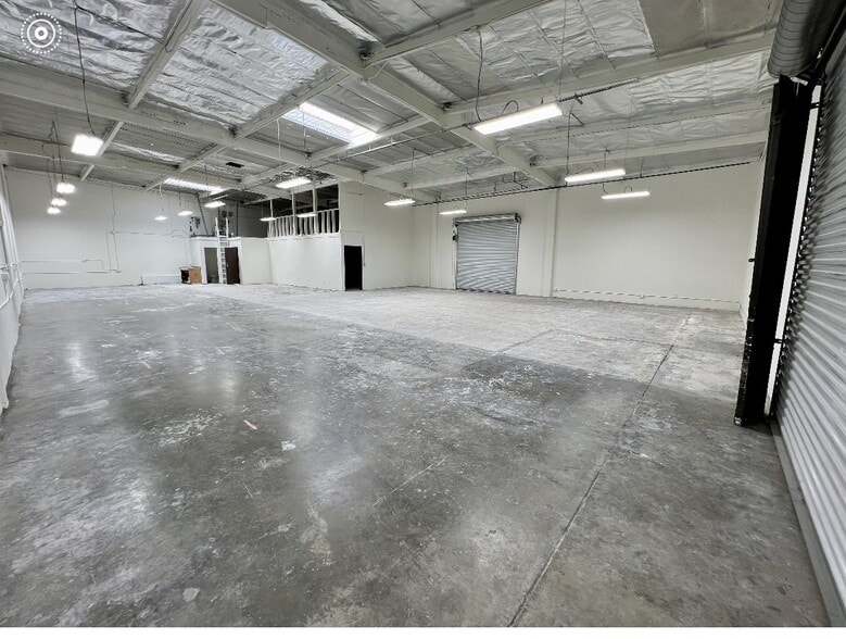 1514-1516 E Edinger Ave, Santa Ana, CA à louer - Photo de l’immeuble – Image 3 sur 8