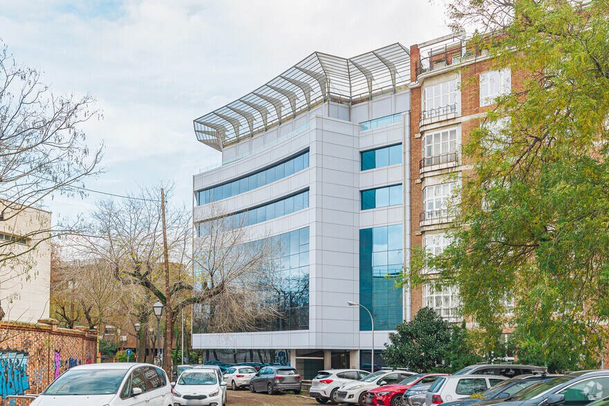 Calle De Pedro De Valdivia, 10, Madrid, Madrid à louer - Photo de l’immeuble – Image 2 sur 5