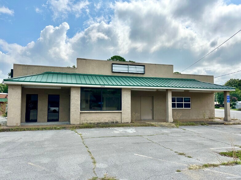 1024 S Gee St, Jonesboro, AR à vendre - Photo de l’immeuble – Image 1 sur 12