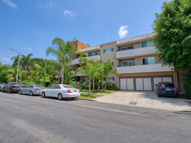 1138 S Corning St, Los Angeles, CA à vendre - Photo de l’immeuble – Image 2 sur 16