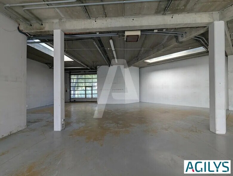 Local d’activités dans Villejust à louer - Photo intérieure – Image 3 sur 11