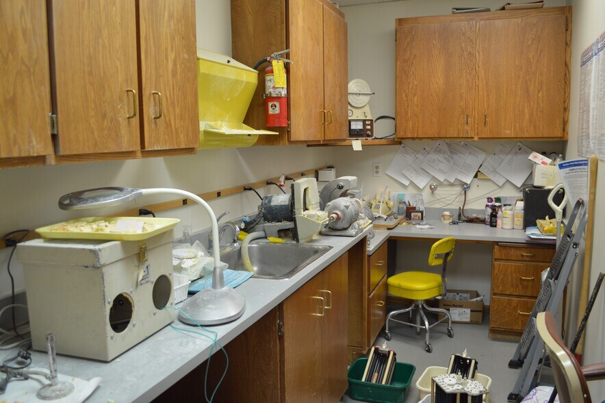 9455 S Union Sq, Sandy, UT à vendre - Photo de l’immeuble – Image 3 sur 20