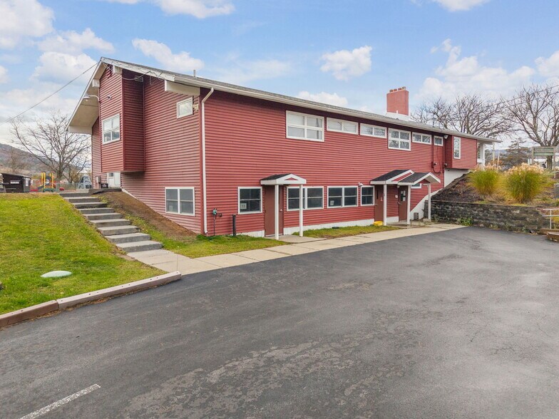 4956 NY-30, Schoharie, NY à vendre - Photo de l’immeuble – Image 3 sur 47