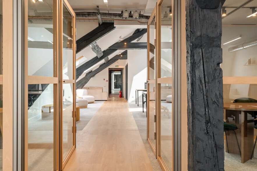 50 Rue Du Faubourg Saint-Antoine, Paris à louer - Photo de l’immeuble – Image 2 sur 35