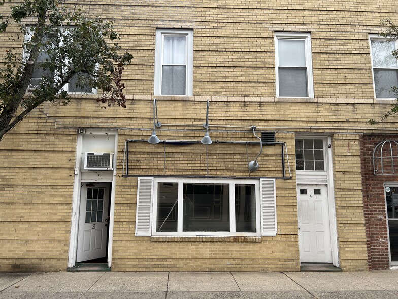 143A Tulip Ave, Floral Park, NY à louer - Photo de l’immeuble – Image 3 sur 5