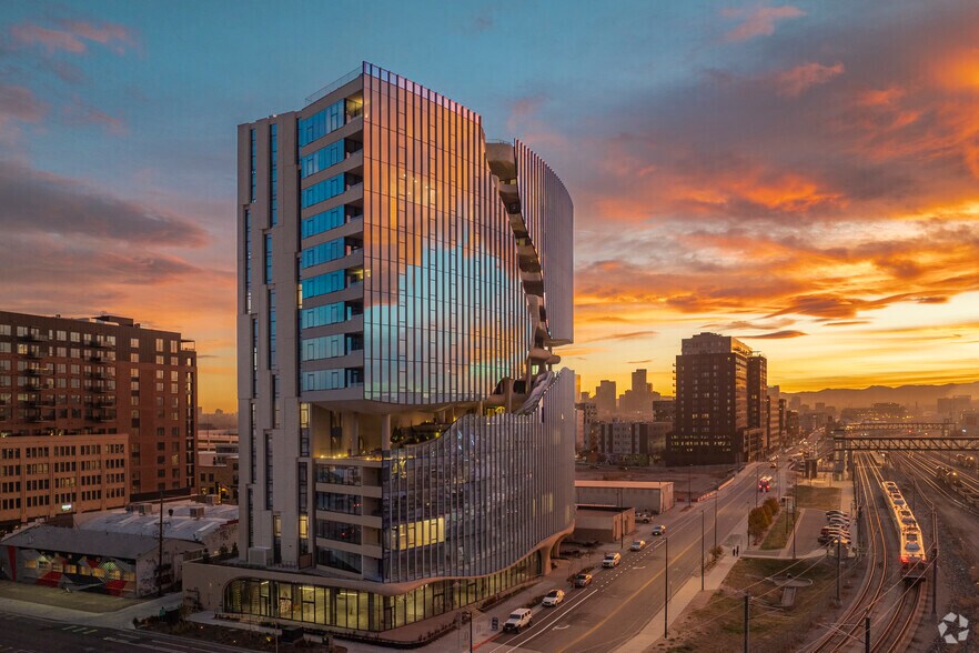 3930 Blake St, Denver, CO à louer - Photo de l’immeuble – Image 2 sur 31