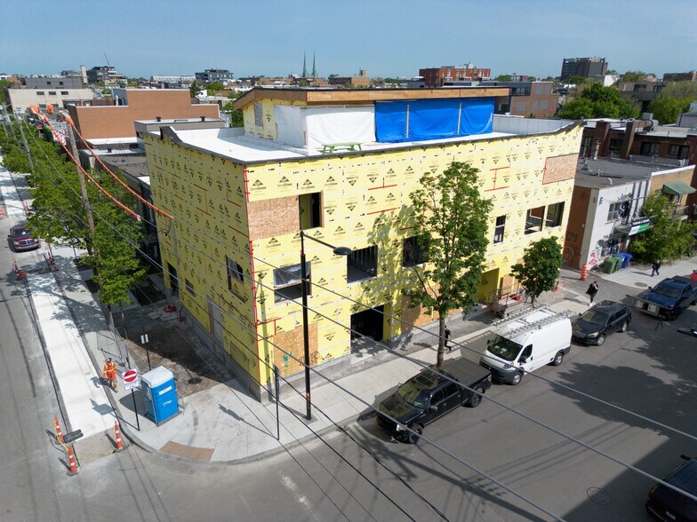95 Rue Saint-Zotique O, Montréal, QC à louer - Aérien – Image 3 sur 3