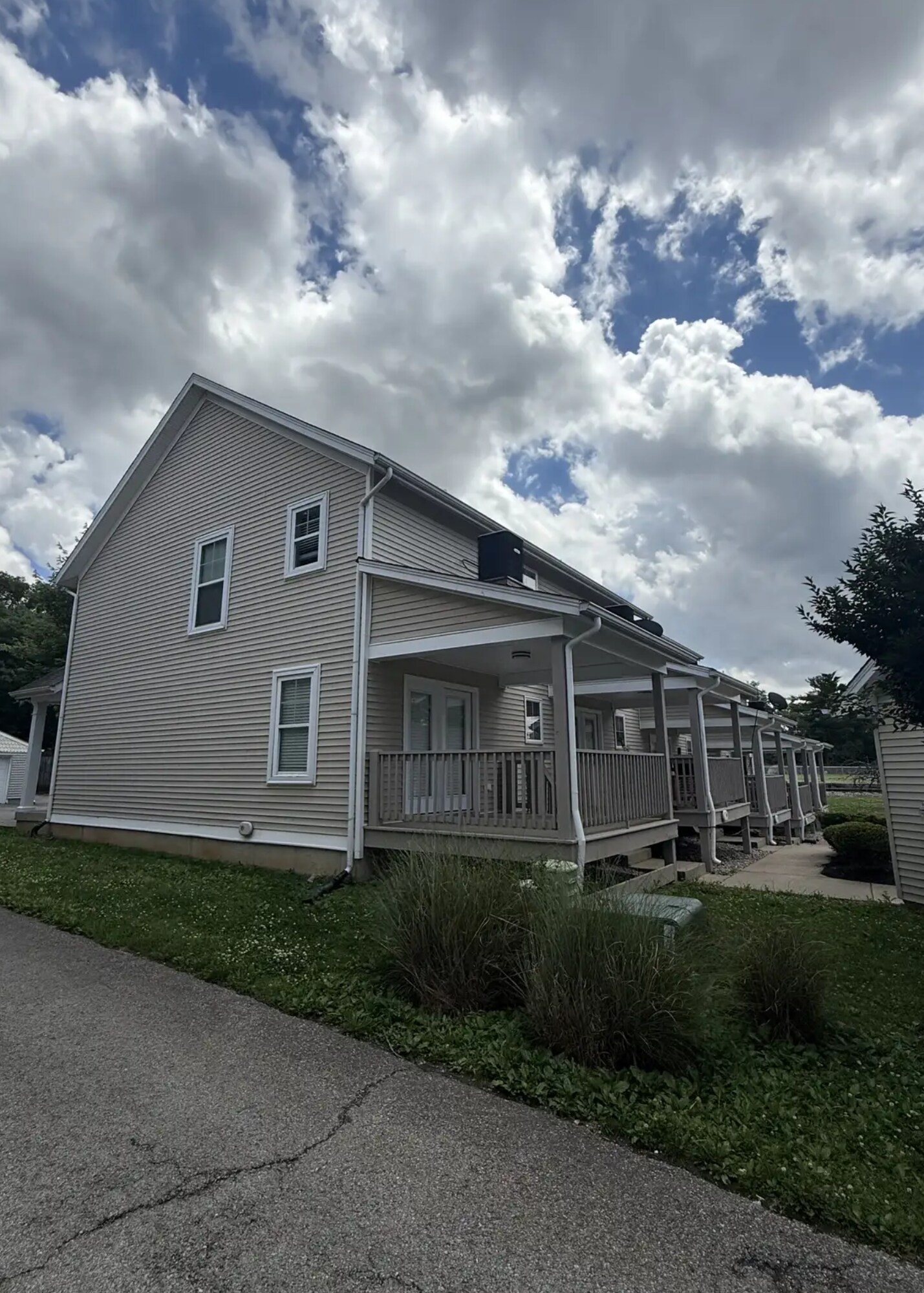 102 Weist Pl, Louisville, KY à vendre Photo de l’immeuble– Image 1 sur 20
